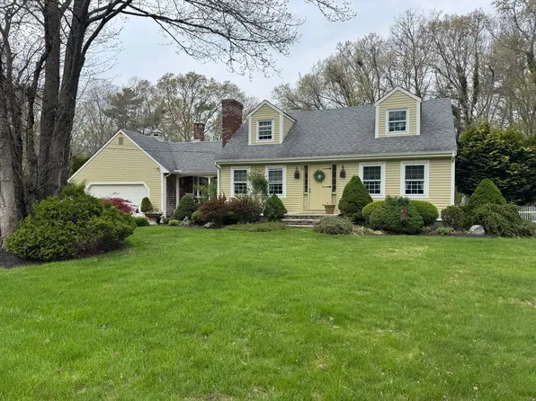 100 D Dr, Westport, MA 02790