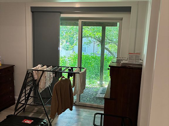 4th image of 21 Hudson St
