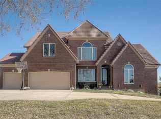 10801 NE Reinking Rd, Kansas city, MO 64156