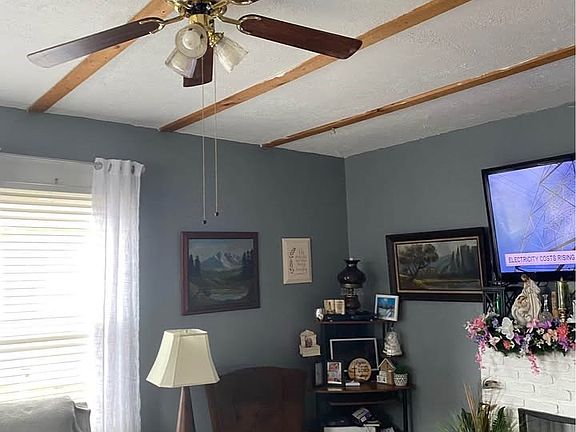 2nd image of 5703 Glen Ave