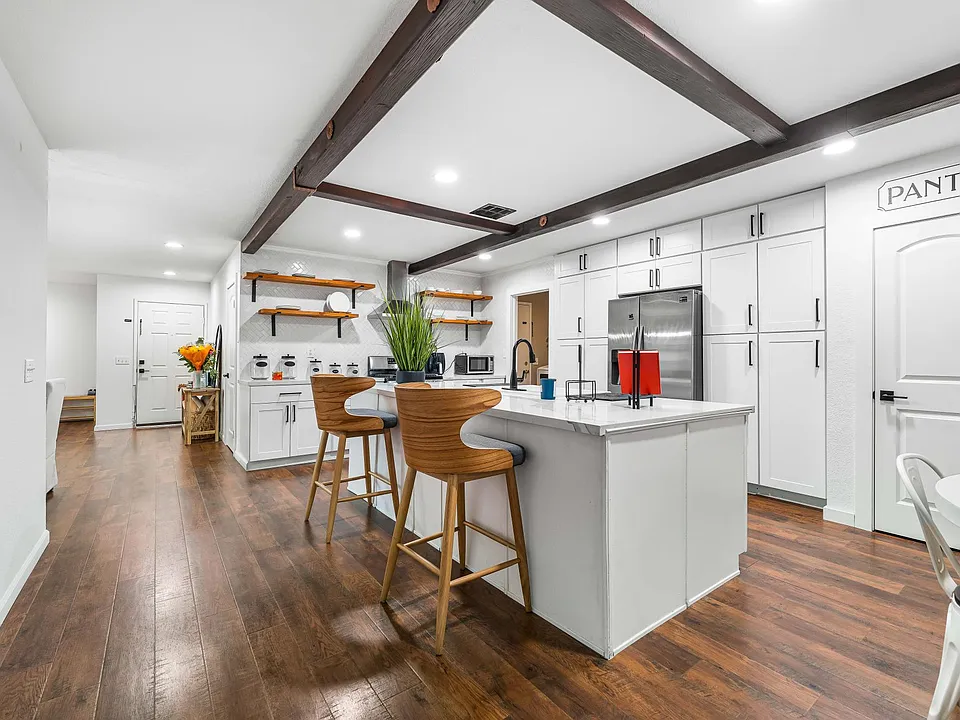 36701 Arbolada Ln