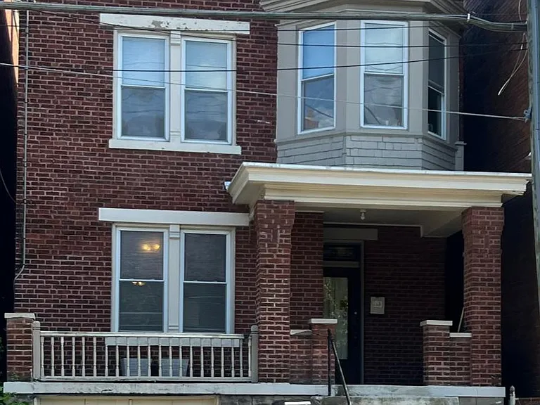 269 W McMillan St — Photo 2