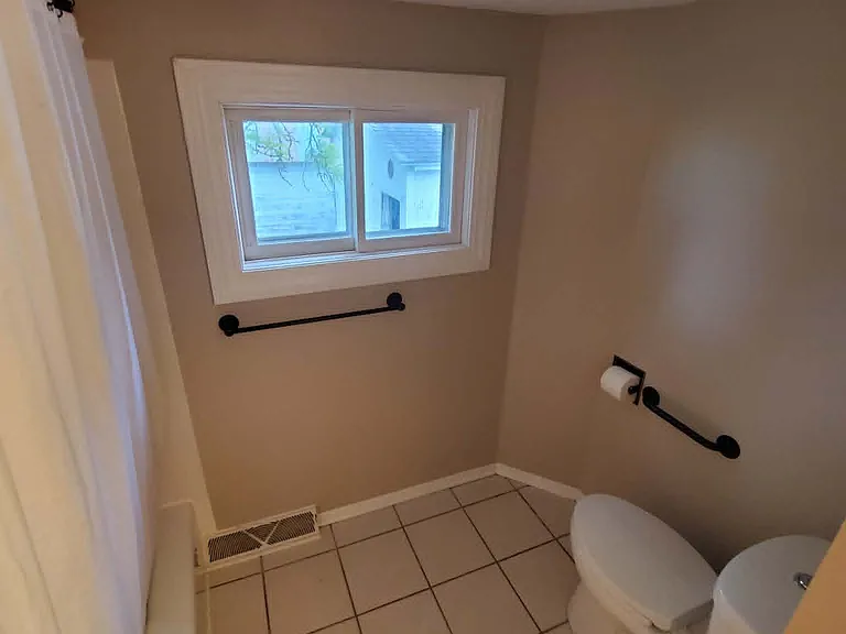 208 W Candise St — Photo 16