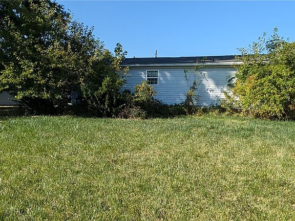 4th image of 2627 E 40th St