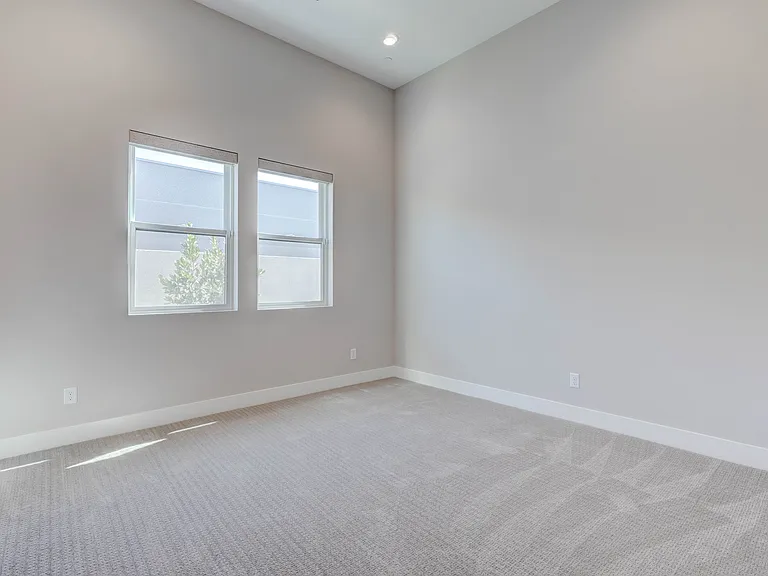 10949 Rossa Peak Ave — Photo 18