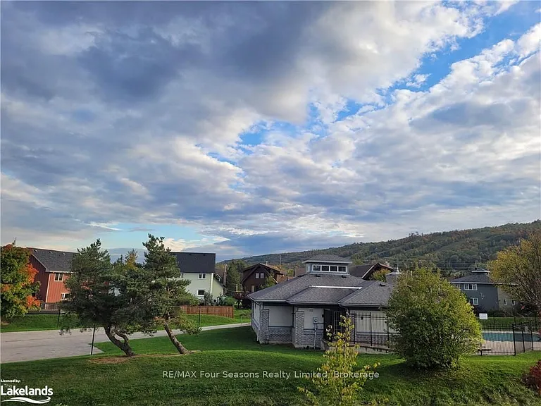 162 Settlers Way #37 — Photo 19