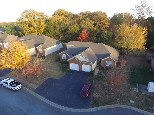 2nd image of 936 Riverbend St