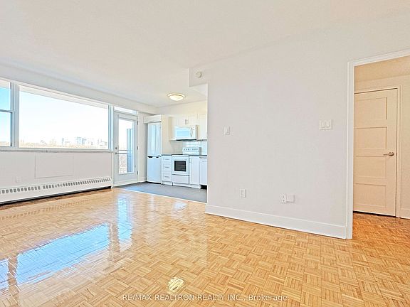 4th image of 276 Saint George St #308