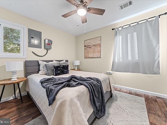 5th image of 2507 Burlwood Ct