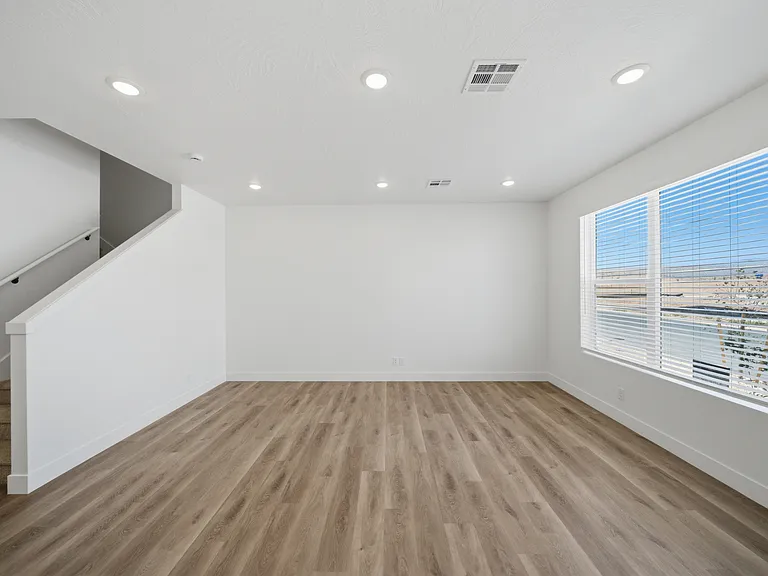 895 W Boxthorn Dr — Photo 8