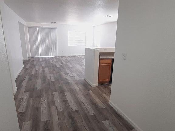 2nd image of 11526 E Camino St