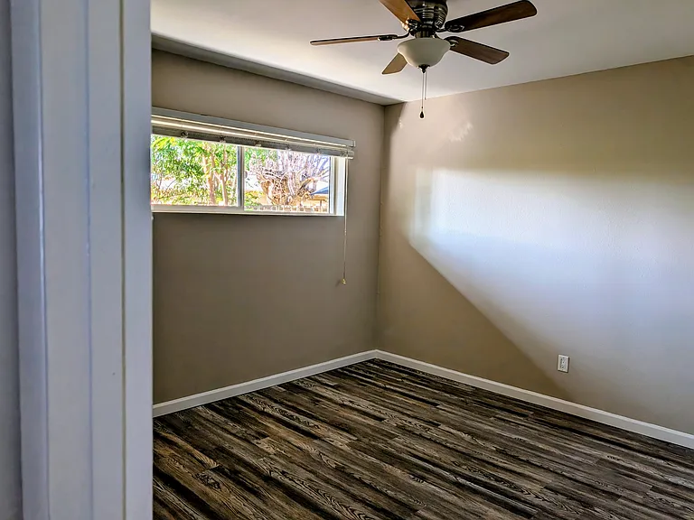 4325 N 26th St #9 — Photo 9