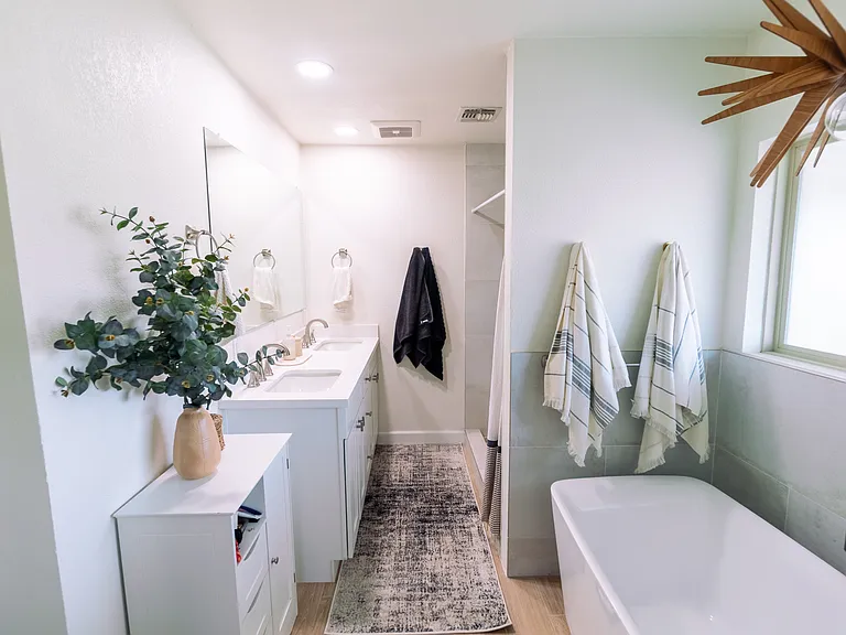 7244 E Coronado Rd — Photo 10