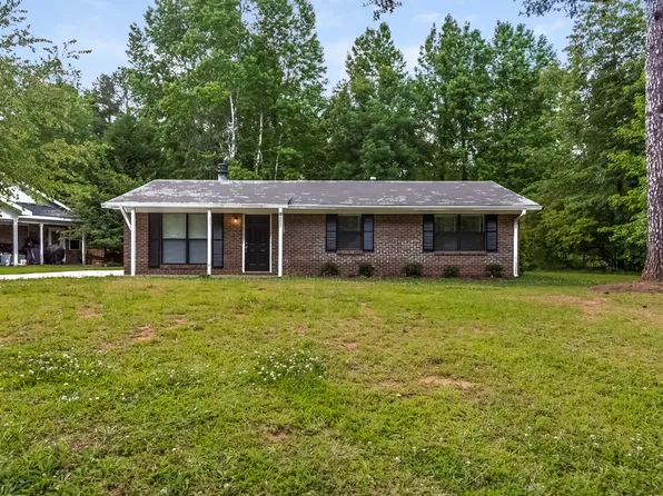 5 Silverwood Dr, Newnan, GA 30265