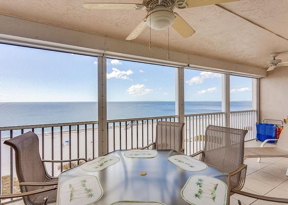 1st image of 500 Estero Blvd