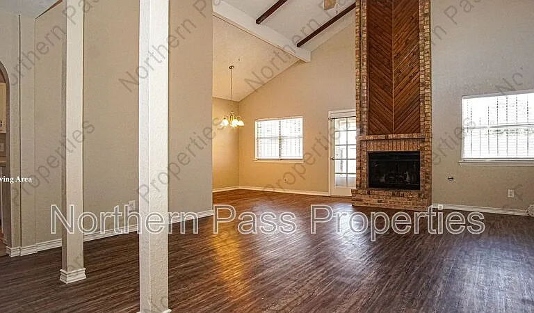 4553 General Maloney Cir — Photo 3