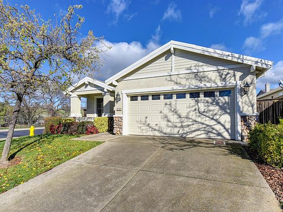 3rd image of 2301 Rebecca Ct