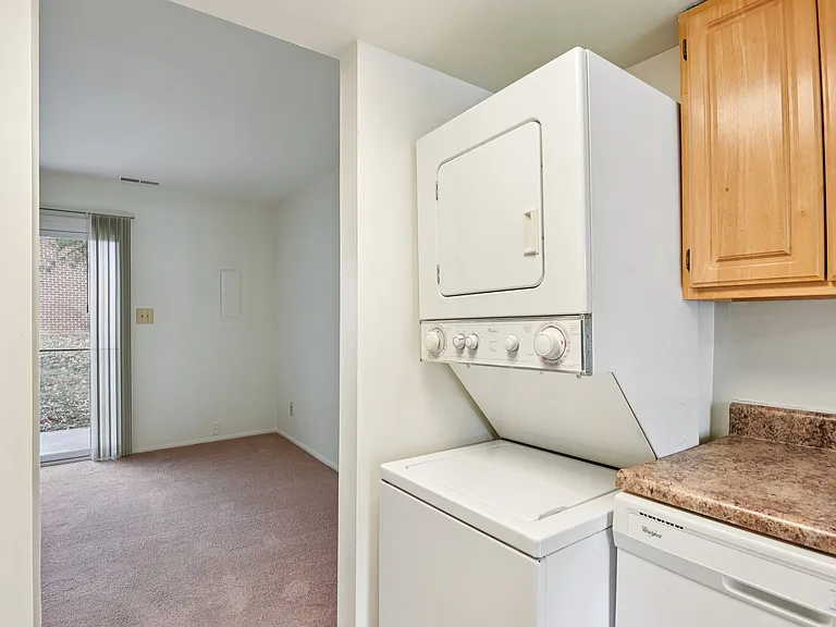 Howard Hills Rental Townhomes and Duplexes — Photo 53