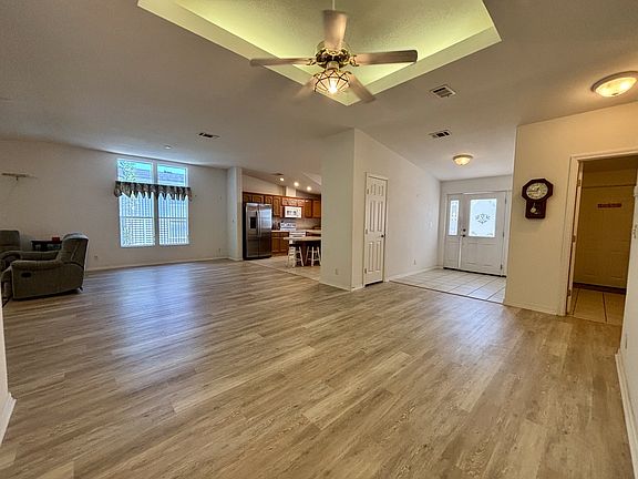 5th image of 3504 Hayes Bayou Dr #2029