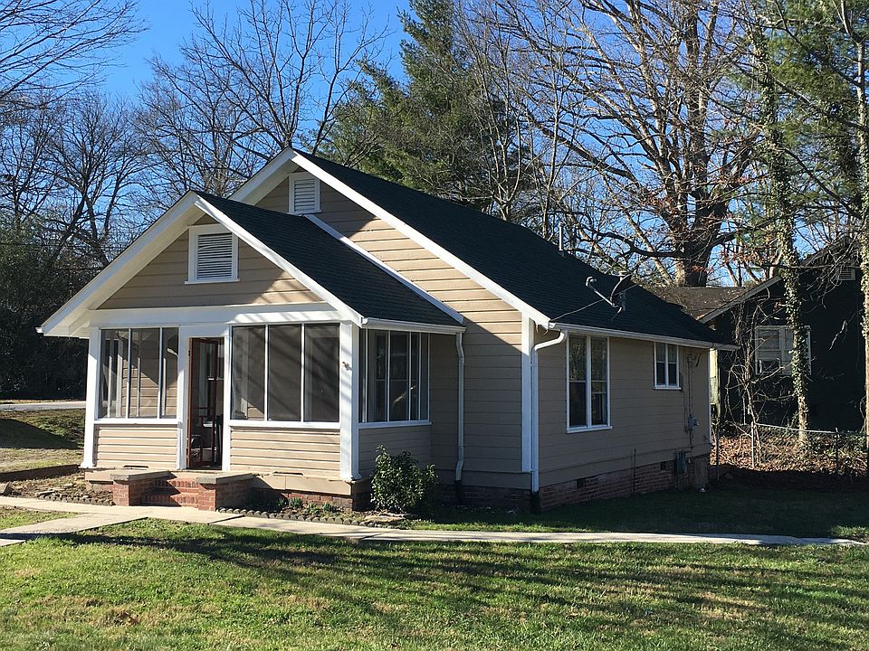 1st image of 20 Green Haven Ln