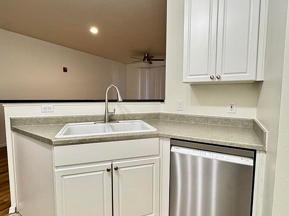 5th image of 1701 E Colter St Unit 235