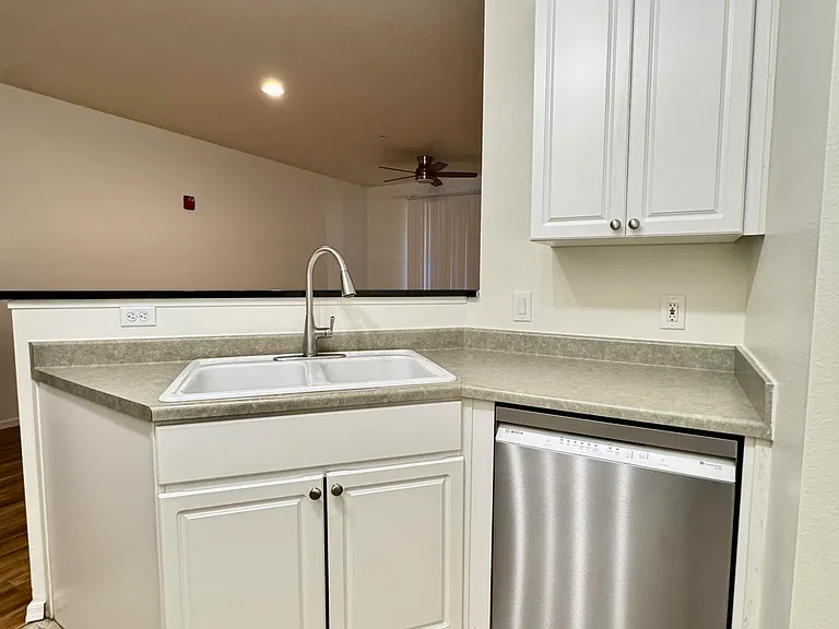 1701 E Colter St #235 — Photo 5