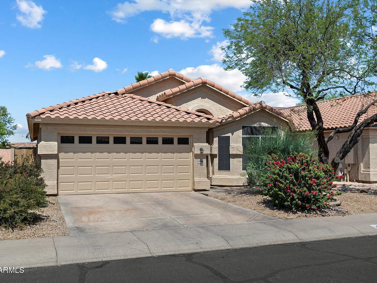 3 bed, 2.0 bath, 1652 sqft, $2,500 — Photo 1