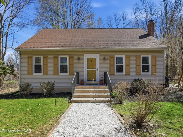 1228 S Main Rd, Mountain Top, PA 18707