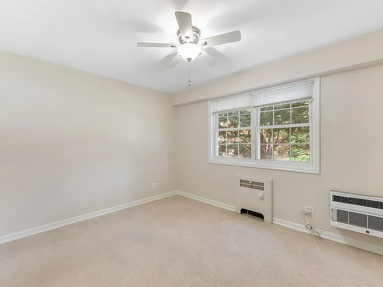 4402 N Pershing Dr #1 — Photo 15