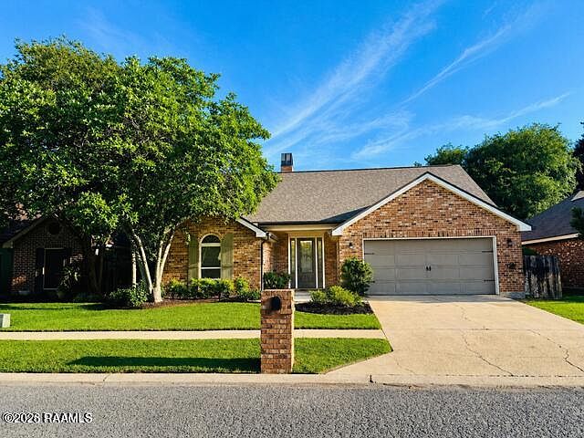 1st image of 106 Queensford Way