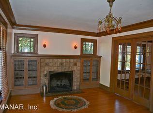 3834 Meridian Ave N, Seattle, WA 98103