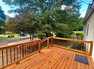 1734 E Broad St #A, Athens, GA 30601