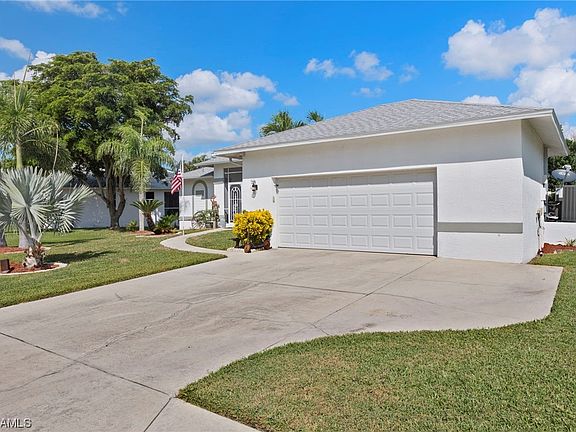 3rd image of 8812 Bracken Way