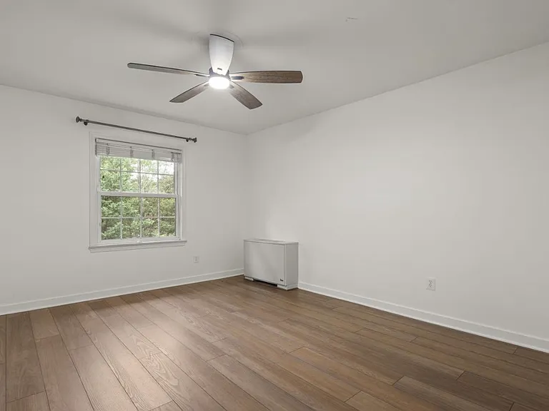 3334 Spring Ln #B42 — Photo 14