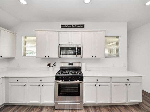 2nd image of 2947 Palominos Way