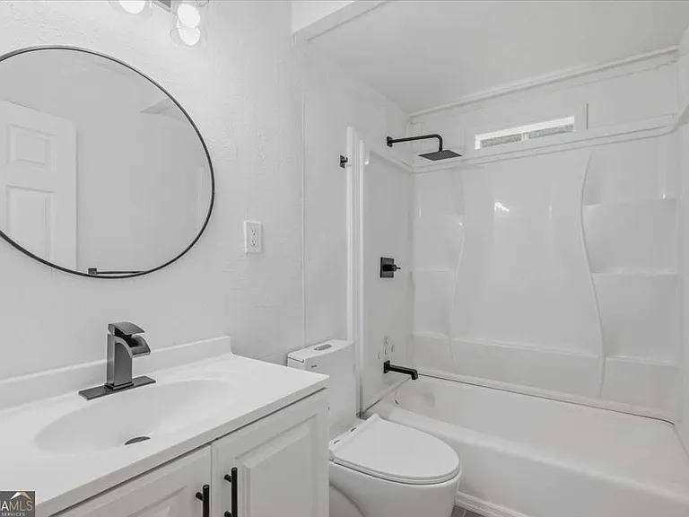 608 N College Dr #3 — Photo 13