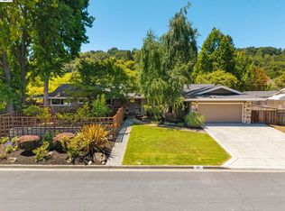102 Brookfield Dr, Moraga, CA 94556