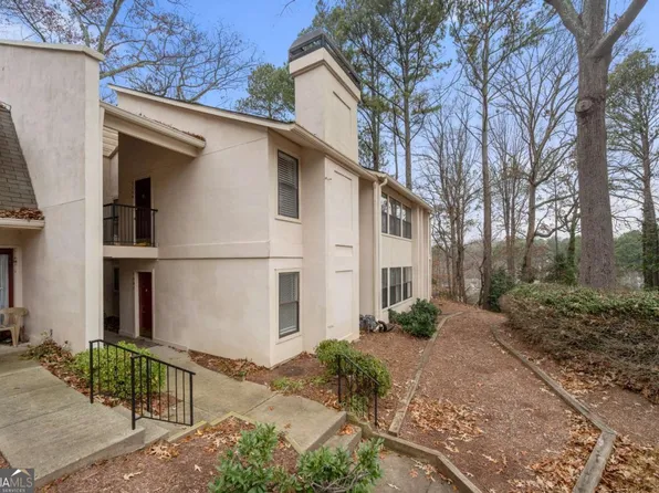 1107 Old Hammond Chase, Sandy Springs, GA 30350