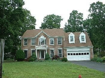 1st image of 4900 Queensbury Cir