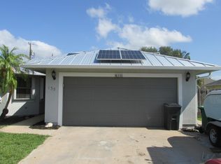 135 SW South Wakefield Cir, Port Saint Lucie, FL 34953