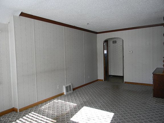 4th image of 336 Lauder Ave NW