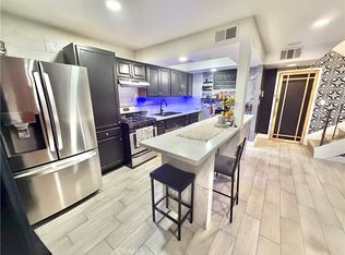 15555 Nordhoff St APT 10, North Hills, CA 91343