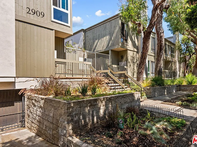 2909 Arizona Ave #15 — Photo 35