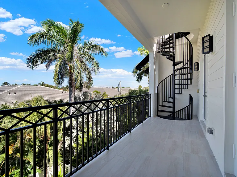 425 N Ocean Blvd #3 — Photo 64