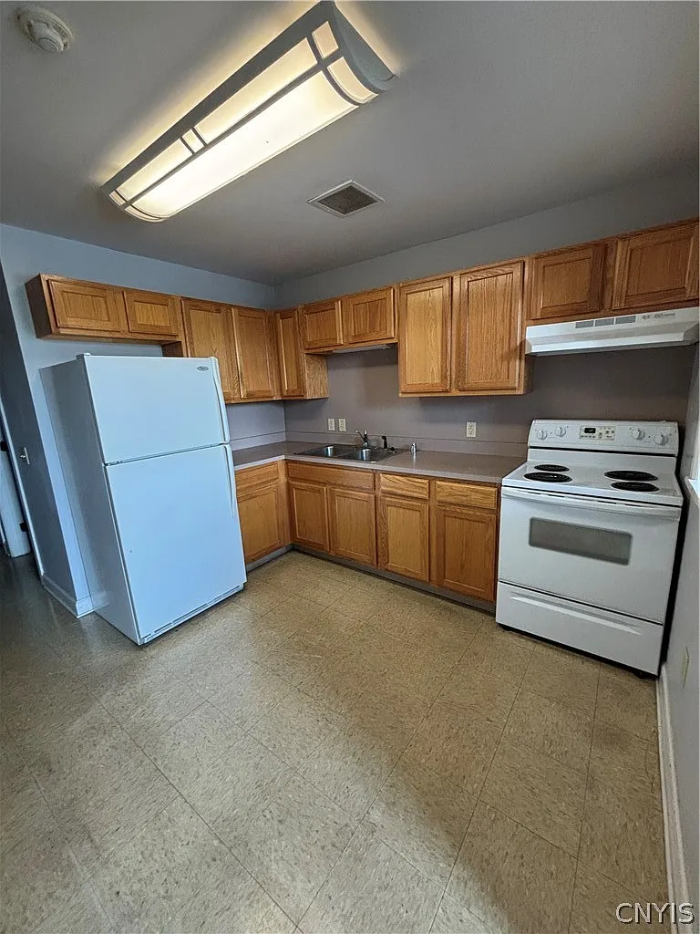 Building Photo - 260 State St #208
