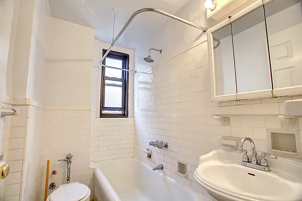 Rented by Corcoran | media 5