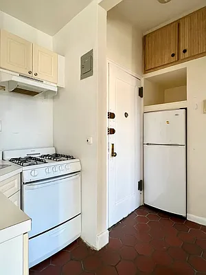 Rented by Compass | media 8