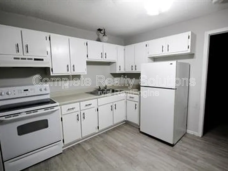 790 Country Aire Ct #205 — Photo 2