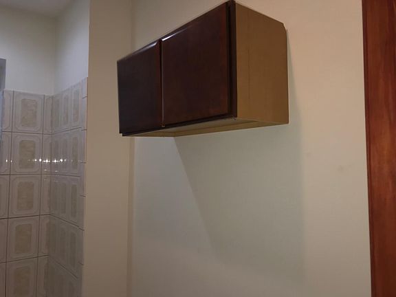 5th image of 4032 W Kamerling Ave #1