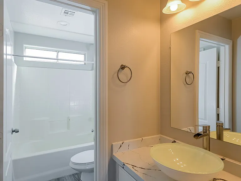 1132 Aldenwood Ave — Photo 19